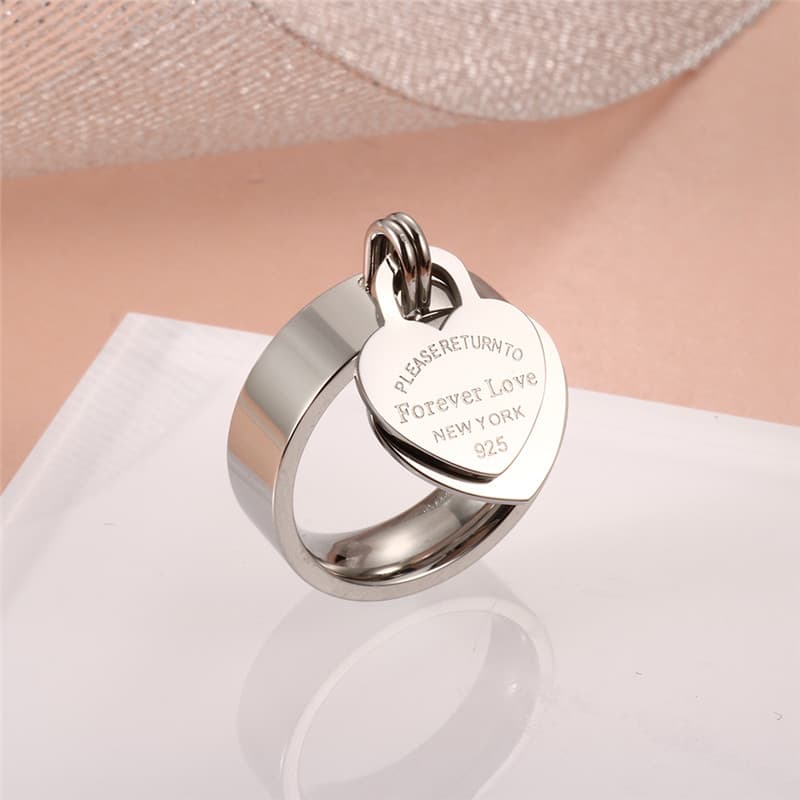 Ready Stock Rose Gold Color Girl Women Stainless Steel Charm Finger Rings Sweet Heart Trendy Couple Ring Jewelry Friendship Gifts
