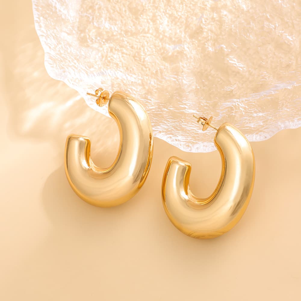 Fashion light luxury earrings stainless steel gold plated titanium steel C shaped opening high end temperament hollow earrings