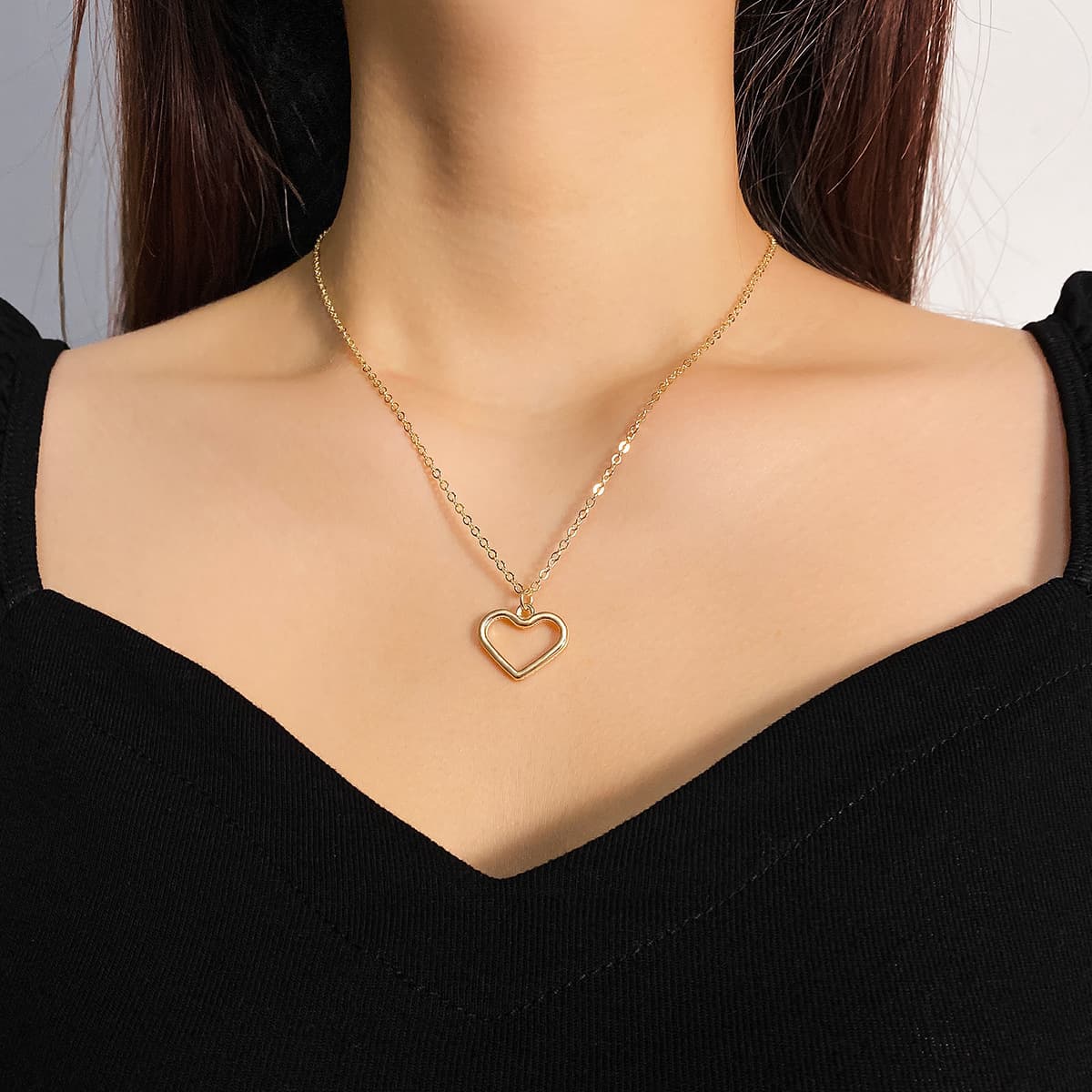 Love pendant necklace for women hollow style high grade sense all match sweater chain clavicle chain jewelry