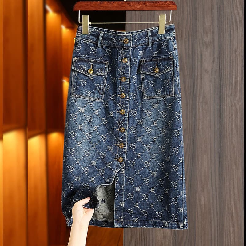 Women's Love jacquard fashionable denim skirt for women 2024 spring and summer new casual versatile design slit hip skirt