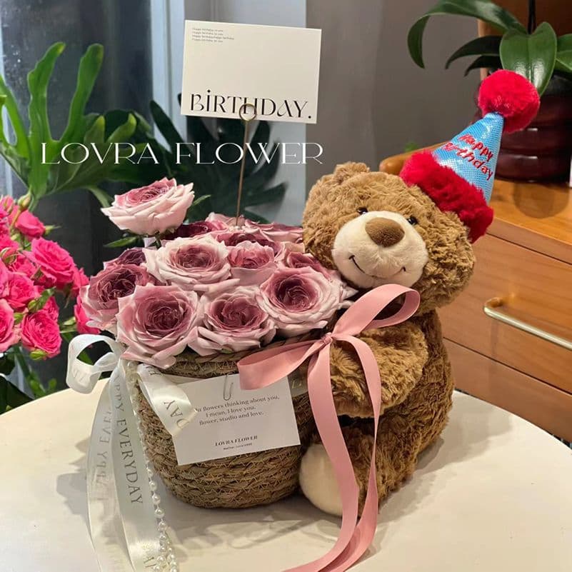 Stuffed Animals Preserved Flower Plush Toy, Teddy Bear Bouquet, Teddy Bear Hugging Bucket, Birthday Gift For A Female Friend.