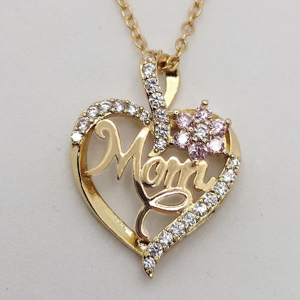 2023 New Fashion Elegant Heart Flower Versatile Necklace For Women With Inlaid Zircon Light Luxury MOM Simple Pendant