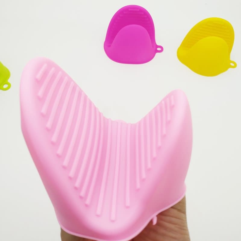 Oven microwave insulation cover Oven insulation non slip silicone anti scalding clip kitchen silicone insulation gloves