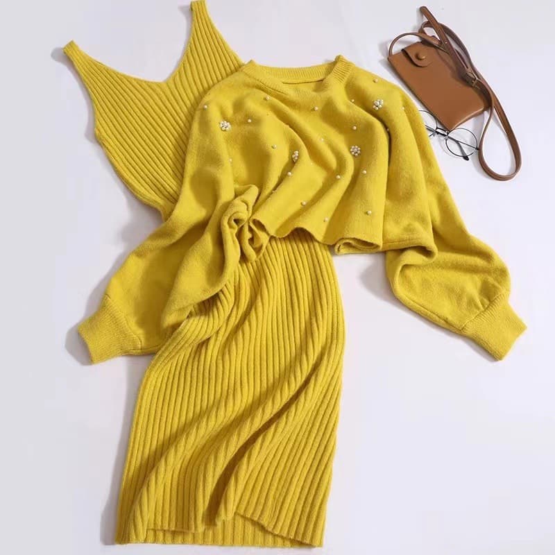 Women's Clothing Slimming and age reducing two piece suit