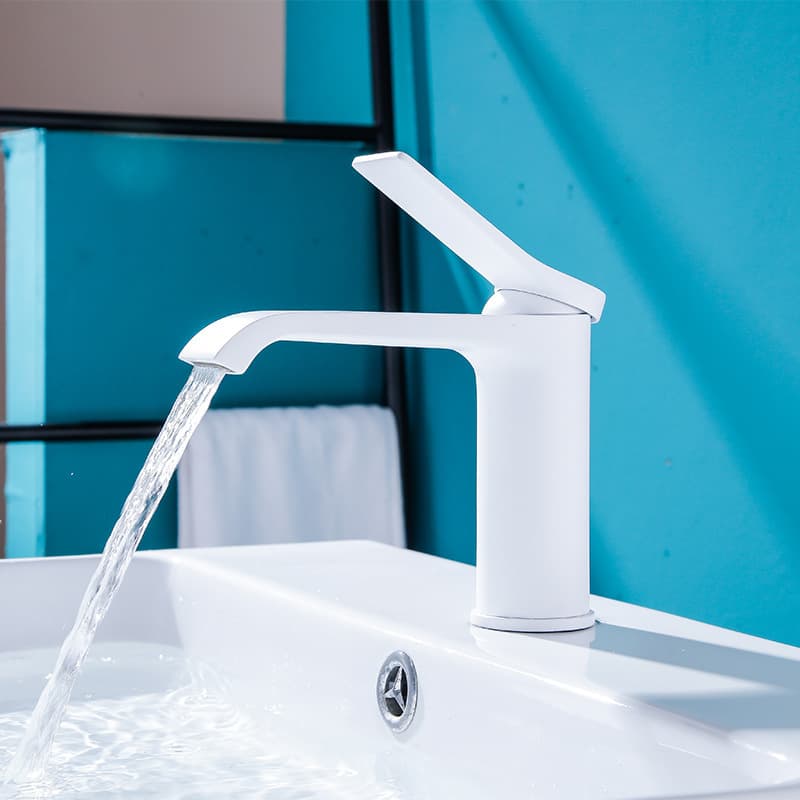 ​​Premium Solid Brass Bathroom Sink Faucet With Ceramic Disc Cartridge - Modern Single Lever Mixer Tap For Basin