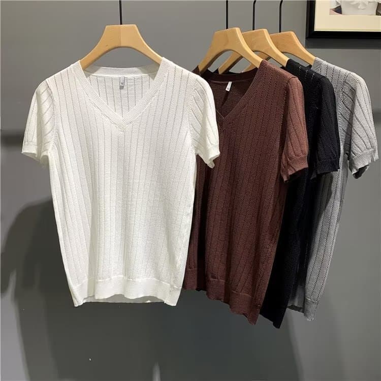 Men's Clothing 2024 new summer V neck t shirt men's short sleeved fashion casual high end t shirt slim version all match half sleeve
