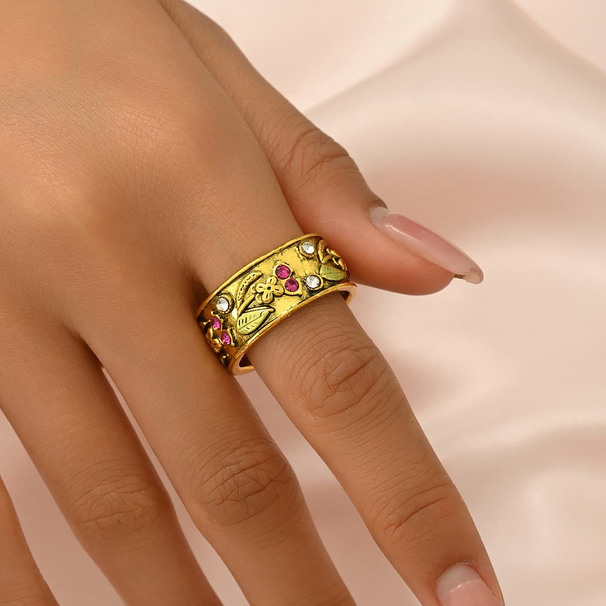 Unisex Niche Literary Retro Palace Style Plain Ring For Women Inlaid With Colored Diamonds And Flower Design All Match High End Ring
