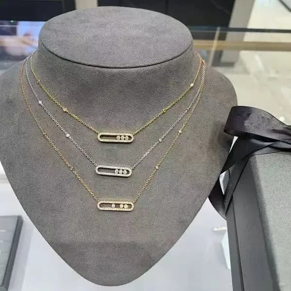 Gemstone Fashion Jewelry Designer Necklaces For Women Four Leaf Clover Necklace Metal Chain Thin Pendant Charm