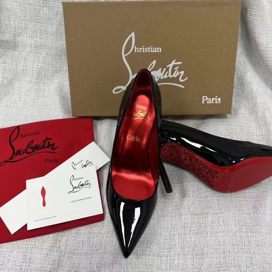 [Usine de commerce extérieur, pointure 45] Nouveaux escarpins à talons hauts en cuir verni noir, bout pointu, semelle rouge et strass.