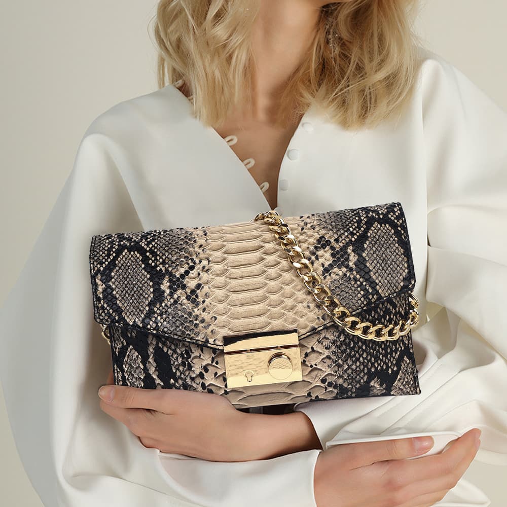 Women's Bags Retro Underarm Bag New Simple Shoulder Women's Bag Chain Flap Snake Pattern Saddle Bag