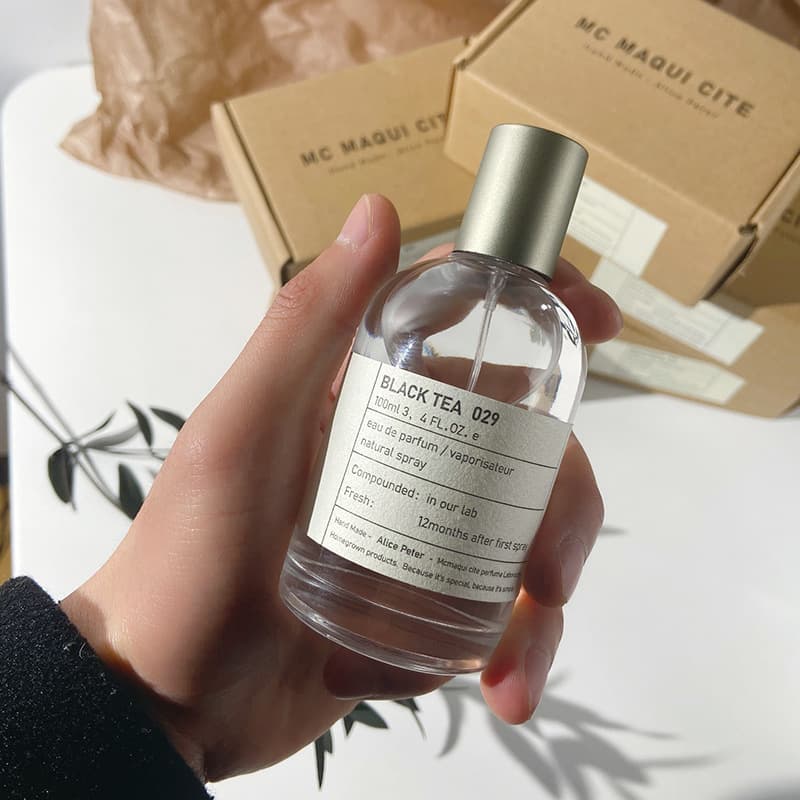 New Laboratory Perfume for Men and Women, Durable Light Sandalwood, 100ml, Authentic Black Tea Root, Vietnam