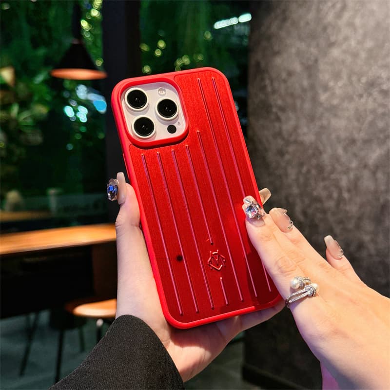 Étui en alliage d'aluminium compatible avec iPhone 16 Pro Max, iPhone 15 et 14, protection intégrale tendance.
