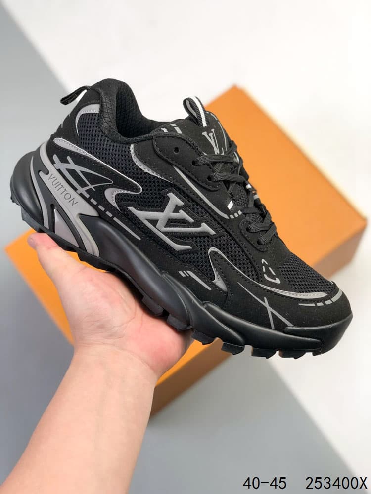 Louis Vuitton Tatic Runner - Bout rond, lacets, petit talon - Chaussures décontractées pour homme, style quotidien