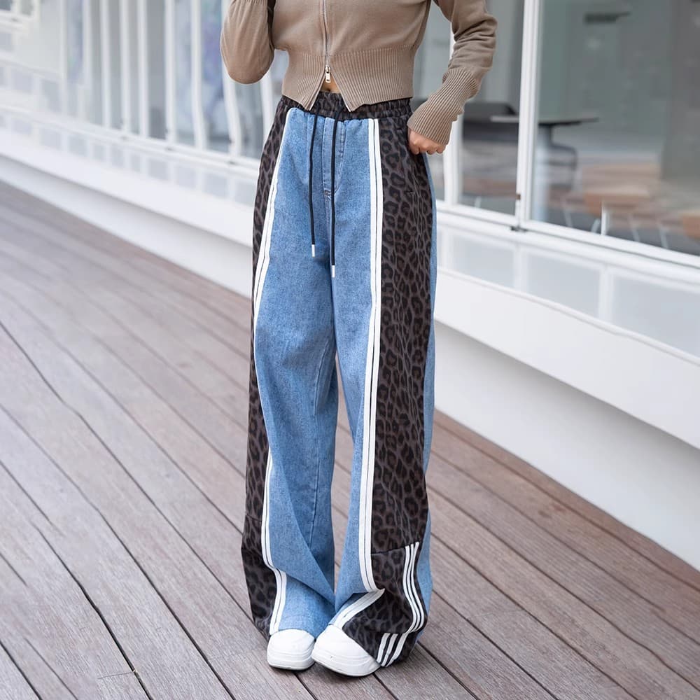Women's Clothing fashion brand personalized design splicing leopard print jeans women's autumn new retro contrast color straight trousers