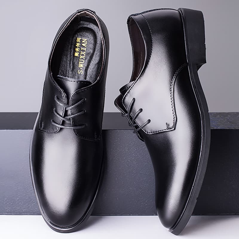 British best man, black groom, business suit, winter plush casual leather shoes, men's wedding shoes