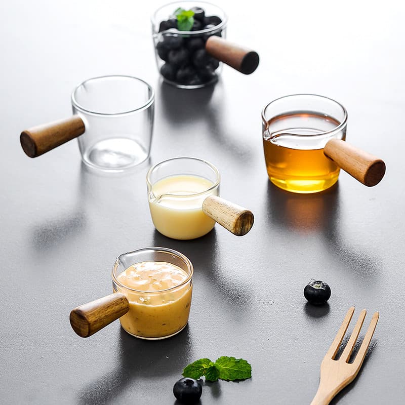 Modern Minimalist Glass Creamer Pitcher With Wooden Handle - High Borosilicate Heat-Resistant Double-Spout Sauce Dispenser
