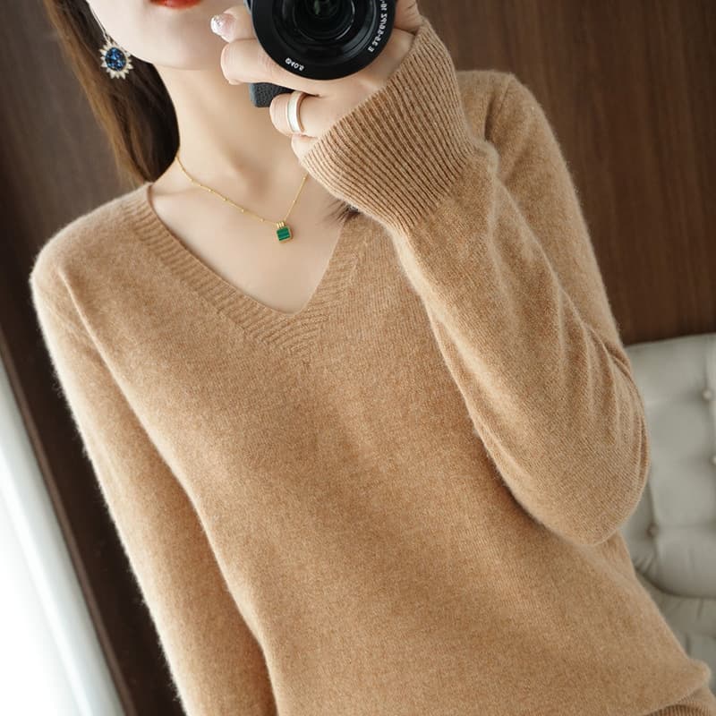 Autumn And Winter New Knitwear Women's V-neck Long-sleeved Pullover Top Solid Color Korean Style Loose Bottoming Shirt Slimming Thin Outer Wear