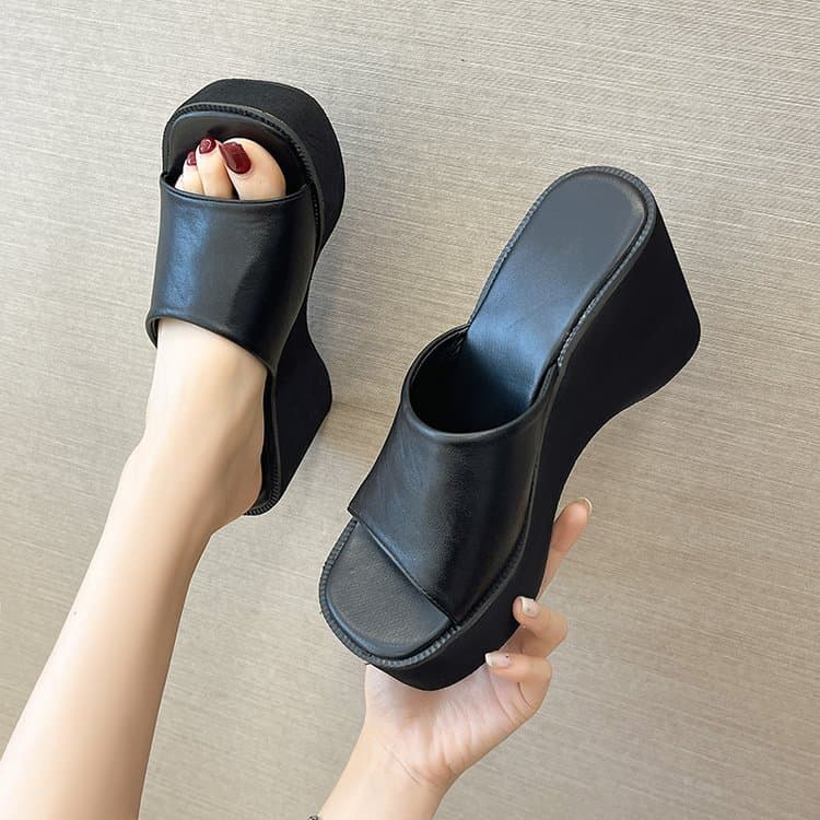 Fish Mouth One line Thick Bottom Women's Slope Heel Waterproof Platform Large Beach Cool Slippers