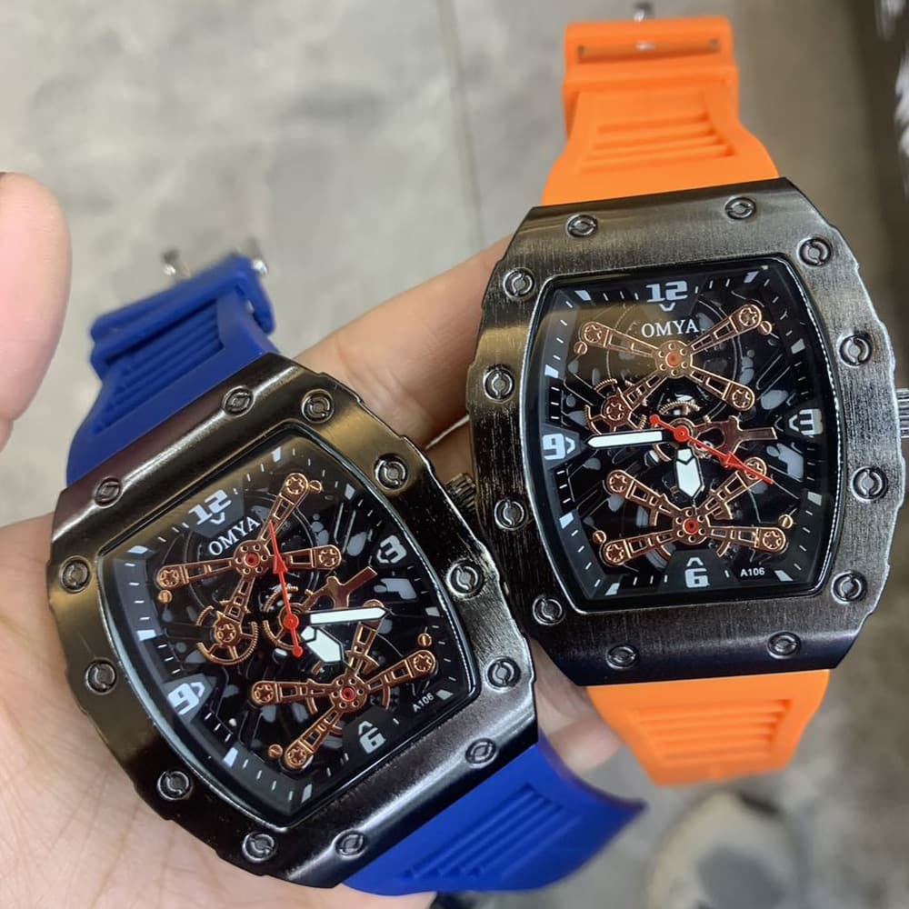 Barrel Men's Quartz Watch Waterproof Sports Watch
