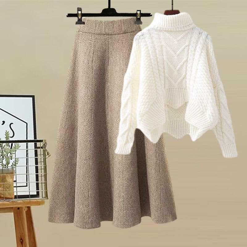 Ensemble deux pièces pour femme : pull à col roulé en maille et jupe amincissante. Collection automne-hiver.