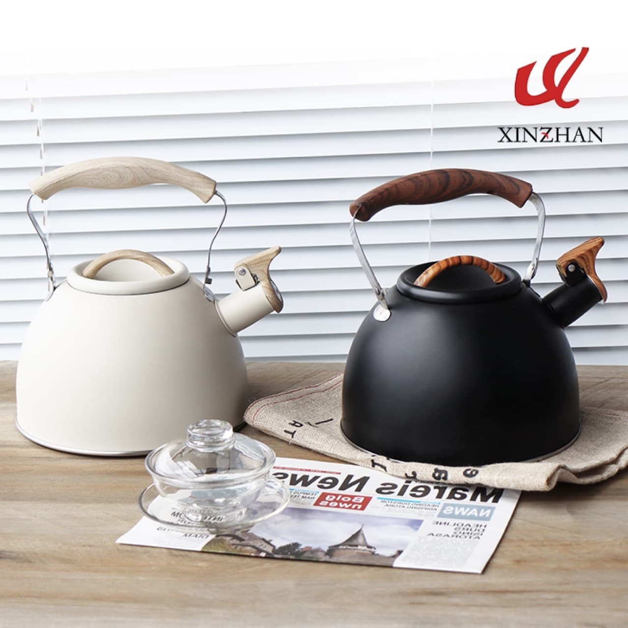 New cross border whistle kettle light luxury 2.5L flat bottom whistle kettle wholesale European style stainless steel whistle kettle