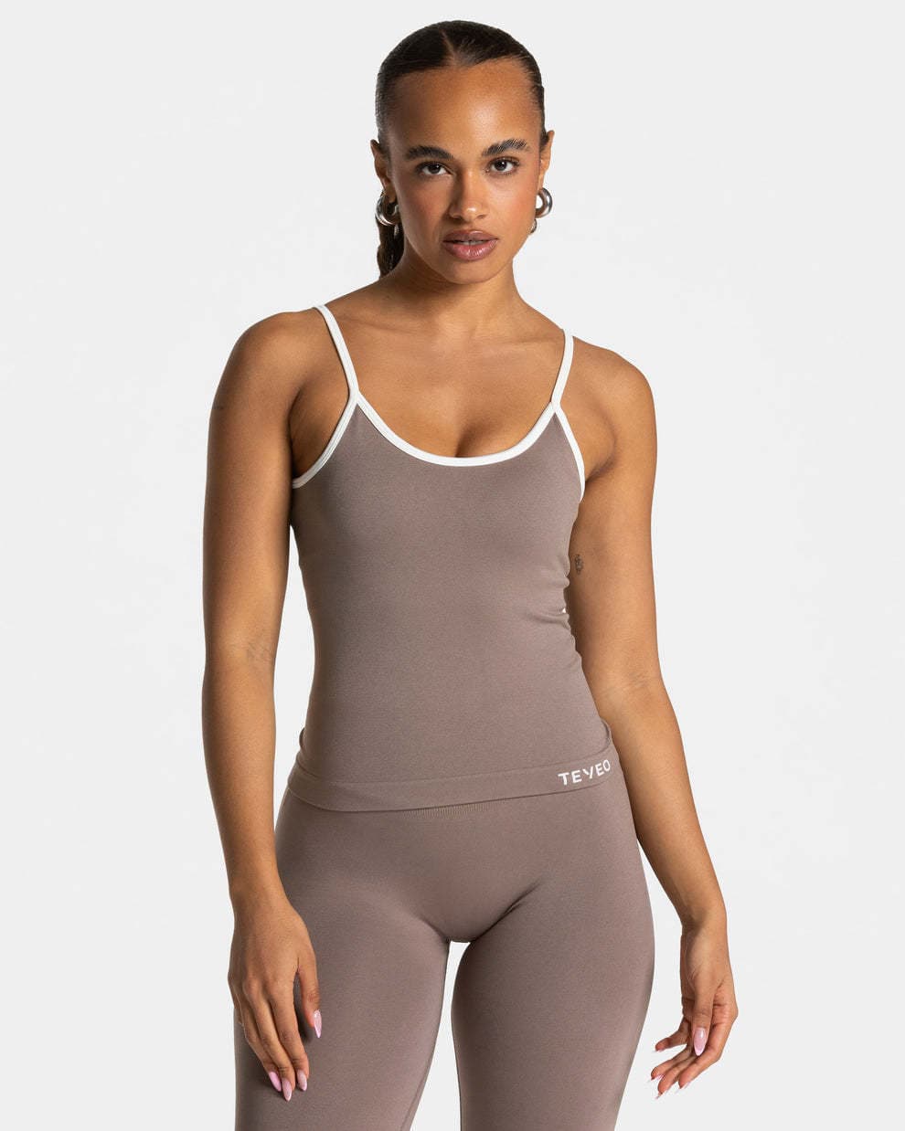 Ensemble débardeur et short de yoga ajusté sans coutures à blocs de couleur - Un article très populaire