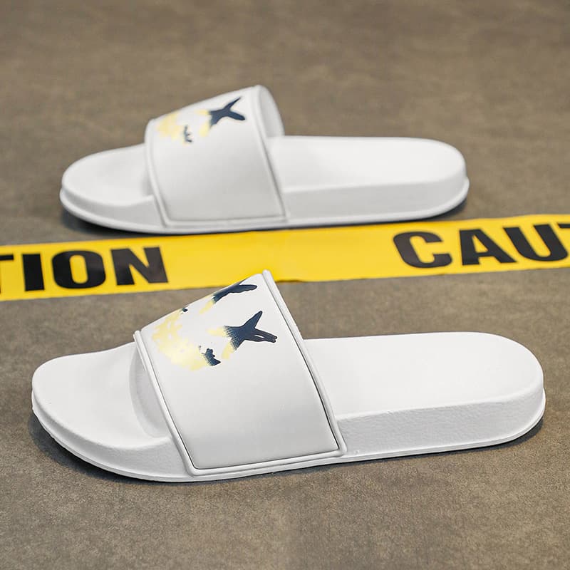 Wear Thick Soled Non-slip Outdoor Sandals For Beach Tourism