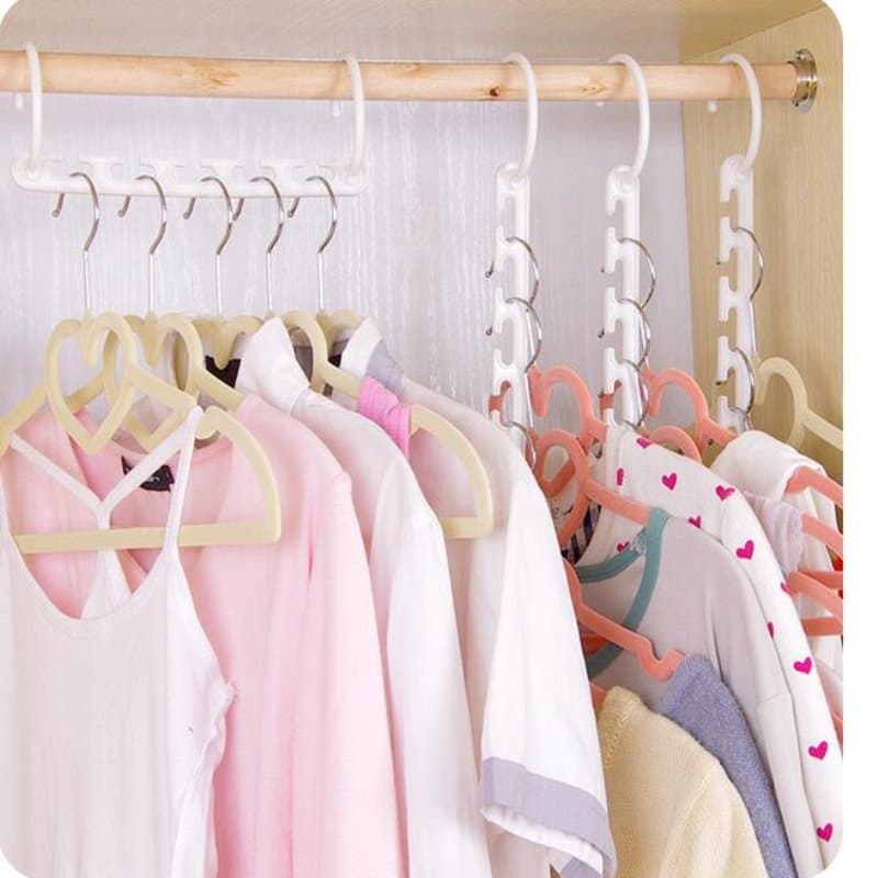 Multi-functional magic magic hanger hook folding rotating storage hanger spot
