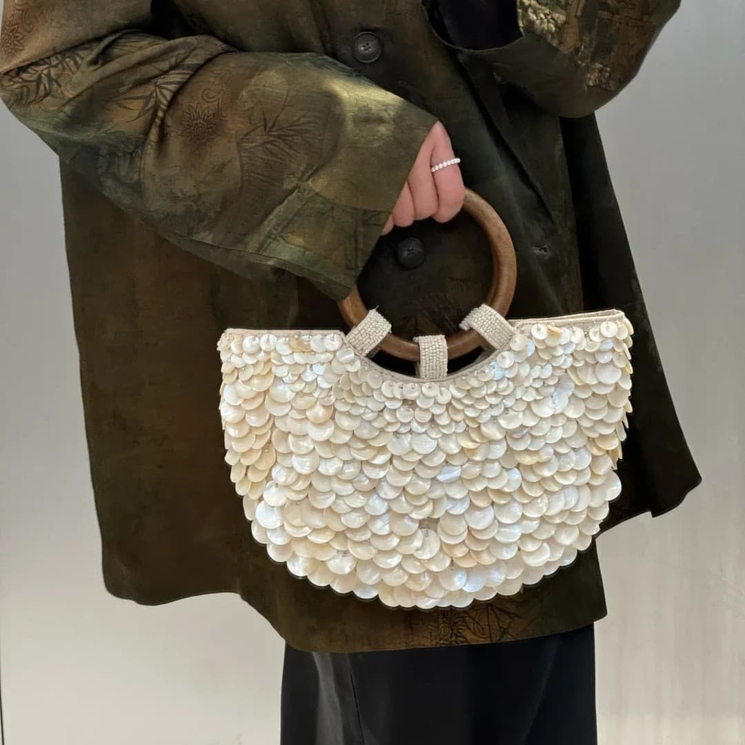 Women's Elegant Handwoven Cotton Shell Handbag – Soft Oval Boho Beach Tote With Open Top For Casual Outings Fairy Like Design, Niche Trendy And Unique