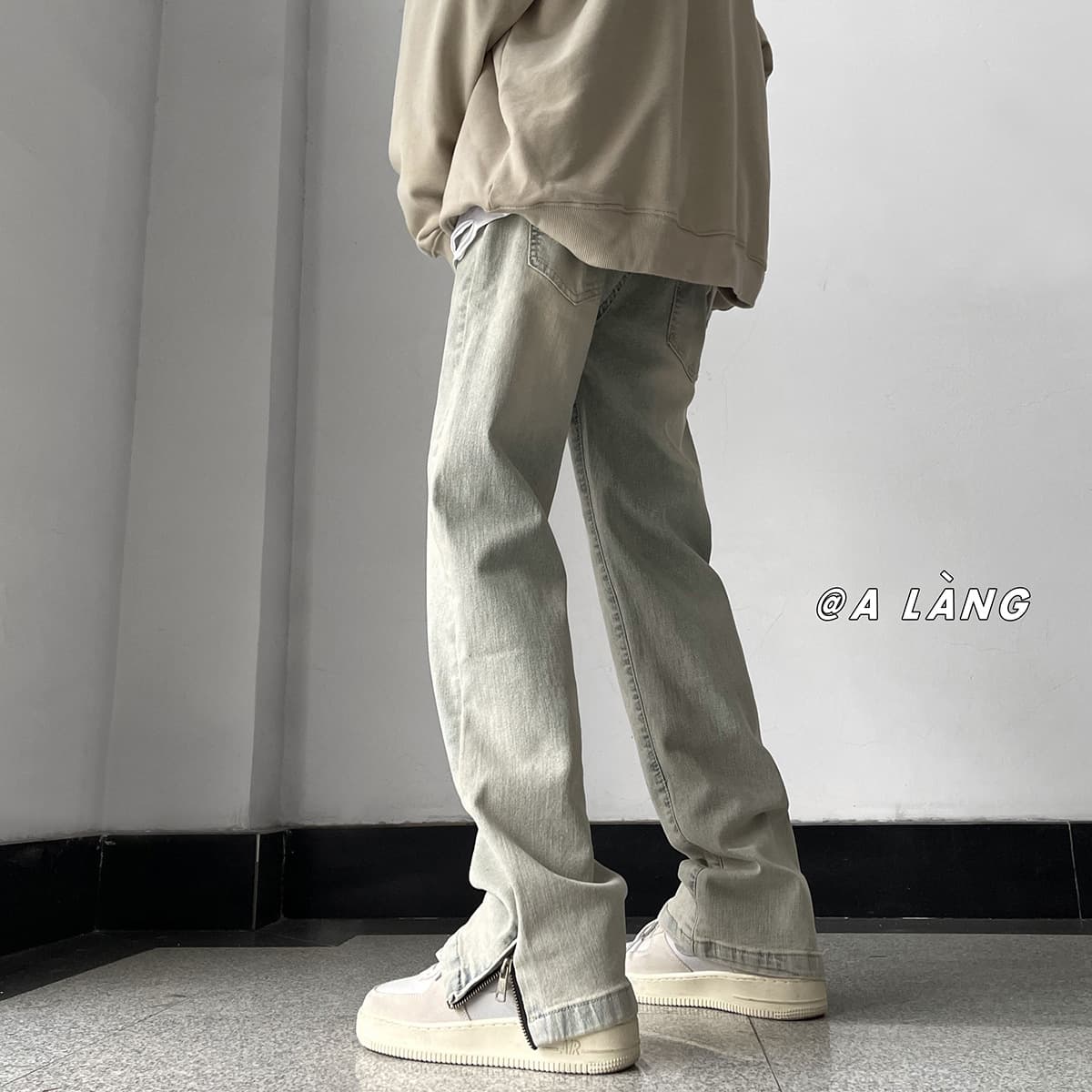 Side zipper micro flared jeans for men's spring and autumn retro washed straight leg pants
