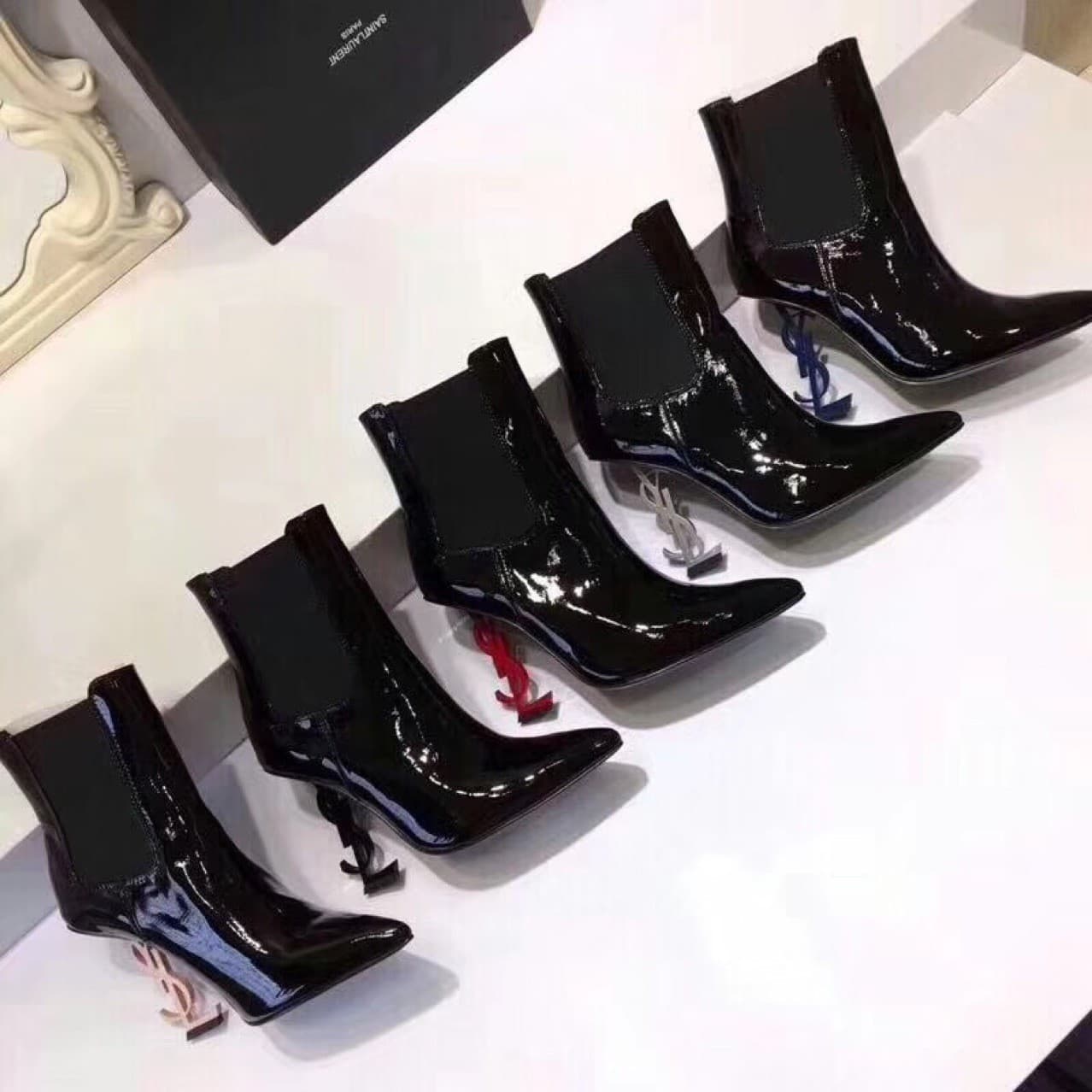Bottes Martin à talons hauts, courts et fins, en cuir laqué, à bout pointu, style britannique, polyvalentes et à la mode, 2020