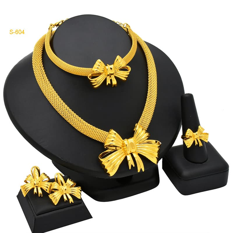 Dubai Gold Jewelry Set Saudi Bridal Necklace Bracelet Earrings Ring Indian Ladies Four Piece Set Wholesale