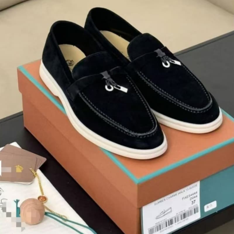Mocassins LP assortis haut de gamme en cuir de vache avec pendentif à pompon et semelle plate, mocassins à surface souple