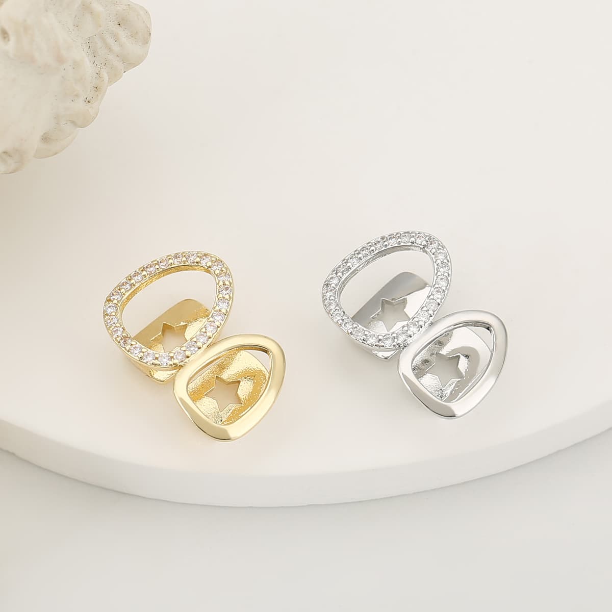 Dental Grill Braces Hip Hop Star Oval Diamond Tooth Decoration Fashion Personality Trend Grillz Tooth Decoration