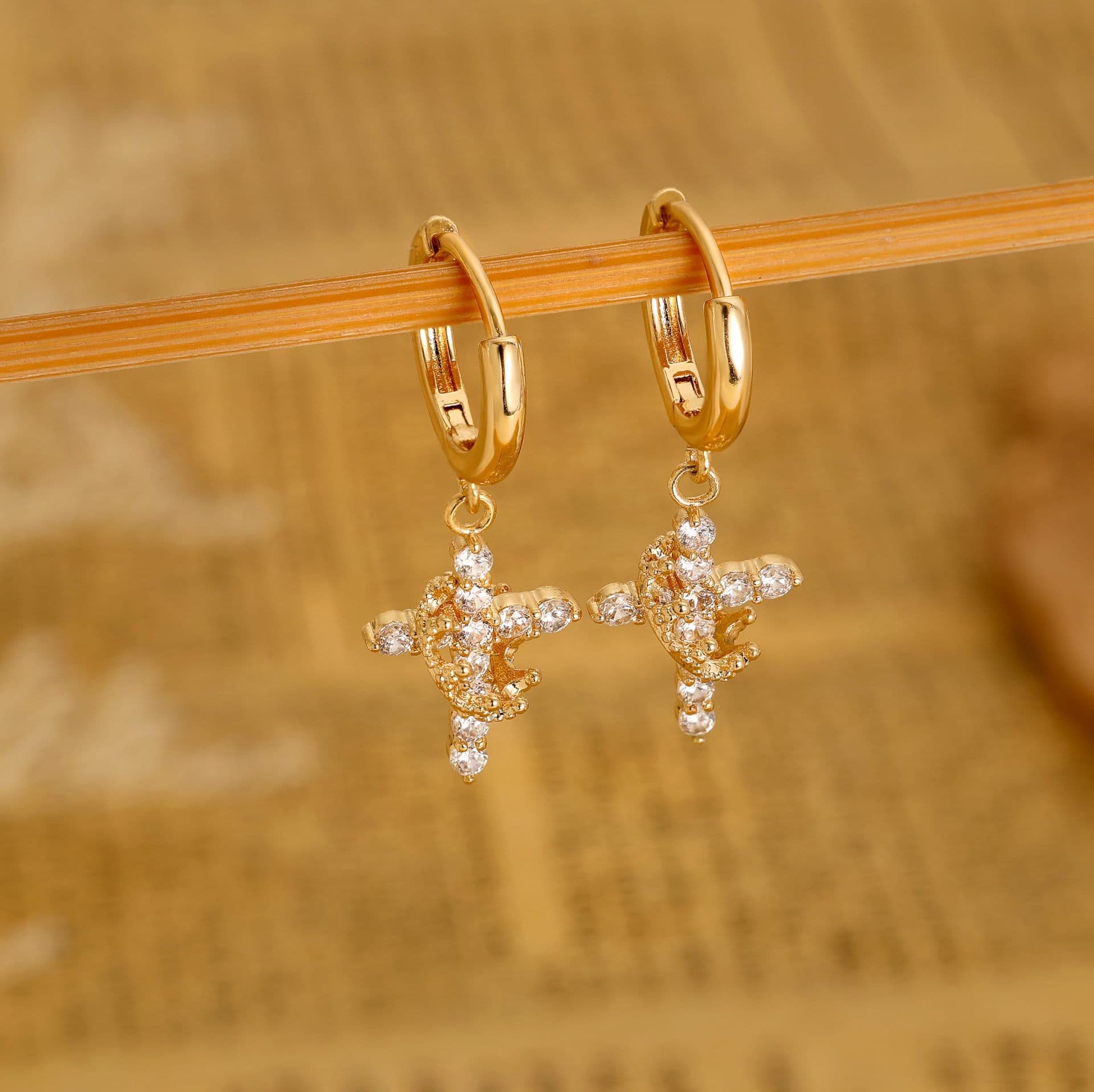 Women’s Jewelry Set Fashion Hot Selling Fashion Luxury Full Studded Zircon Crown Pendant Earrings Ladies Ear Jewelry