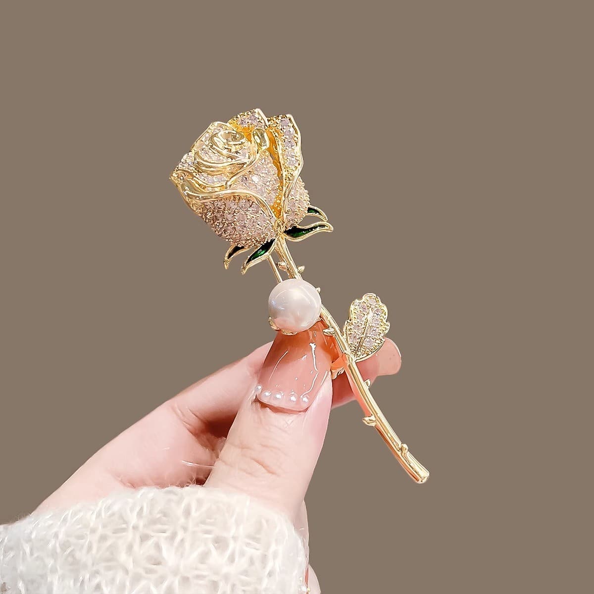 Crochet tulip metal full diamond pearl rose brooch high-end cute brooch temperament pin versatile suit accessory for women
