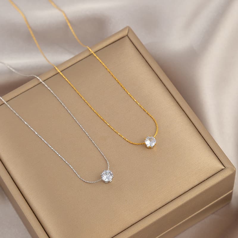 Minimalist Temperament, Six Claw Necklace, Women's Titanium Steel Not Fading, Niche, Light Luxury, Single Diamond