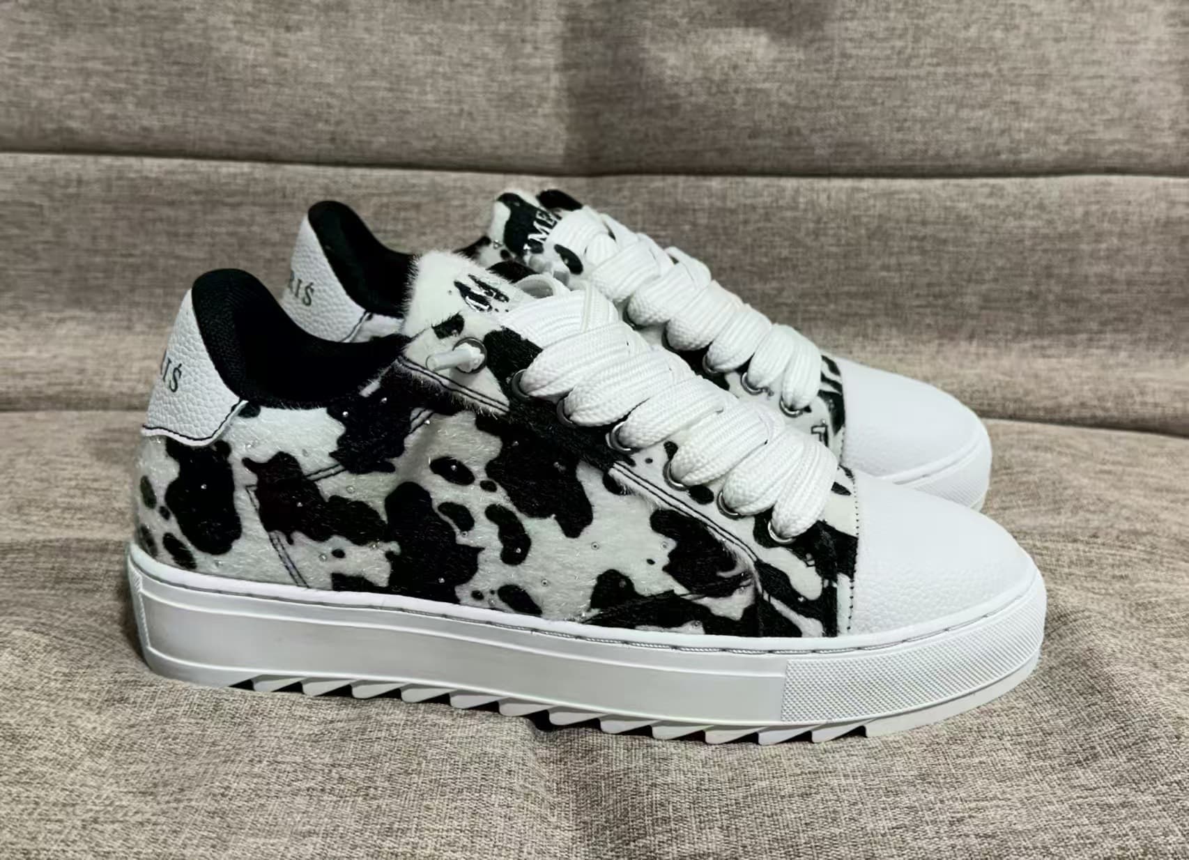 Putian Foreign Trade - Chaussures Numeris - Baskets blanches tendance et polyvalentes pour couples - Disponibles en stock - Chaussures pour hommes