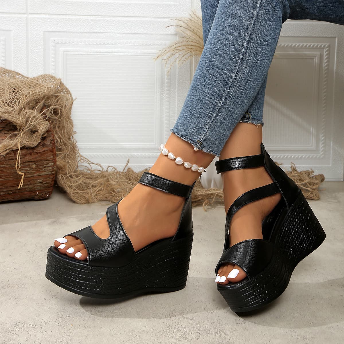Women's Platform Sandals New Summer Wedge Heeled Sandals Trendy Ladies Footwear