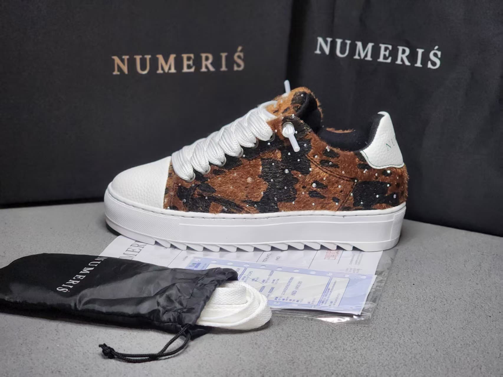 Putian Foreign Trade - Chaussures Numeris - Baskets blanches tendance et polyvalentes pour couples - Disponibles en stock - Chaussures pour hommes