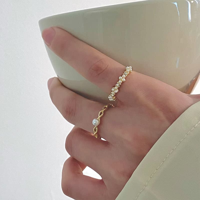 2023 new Japanese and Korean gold diamond pearl round bead hollow chain design matte frosted double-layer ring