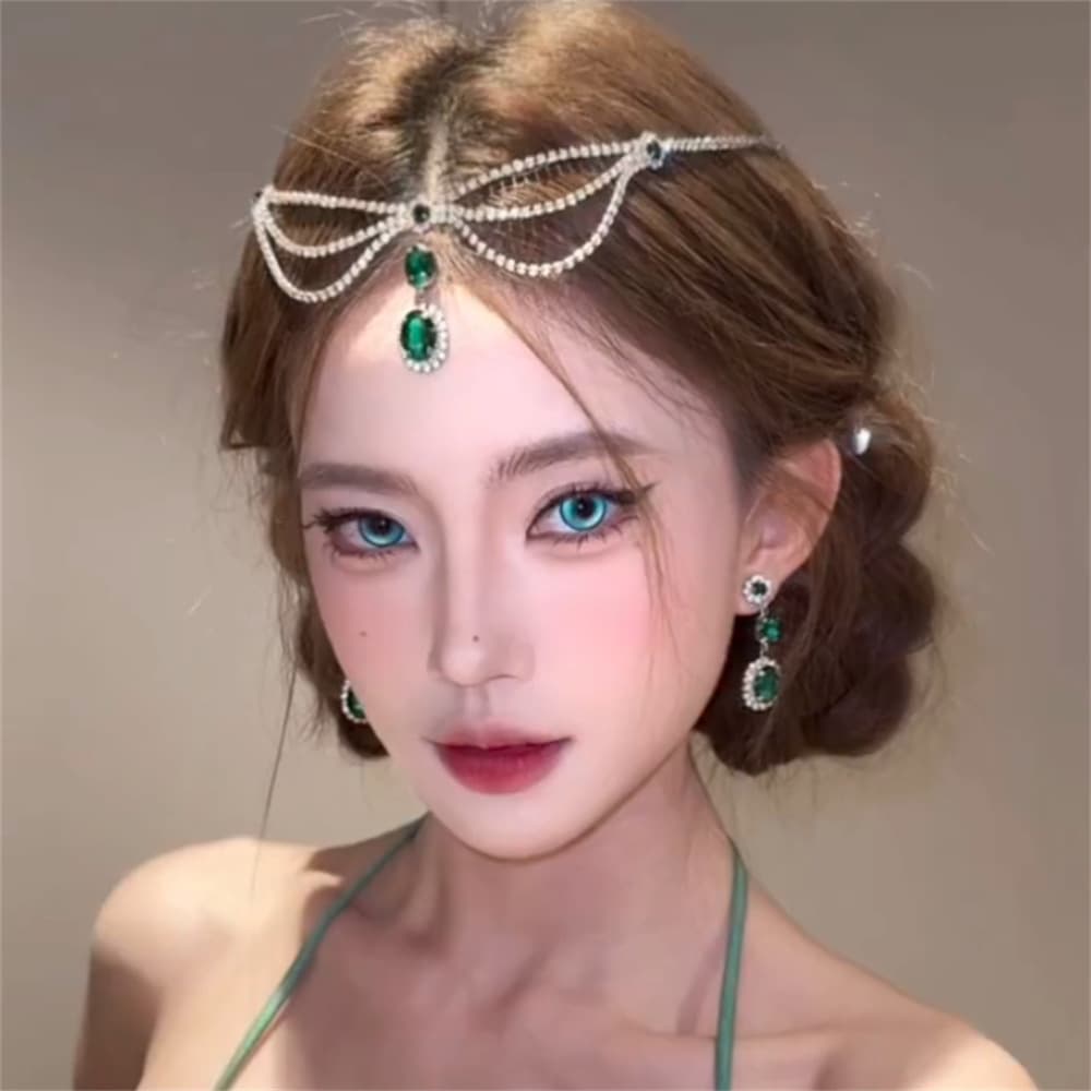 Diamond-encrusted Multi-layer Necklace, European American Vintage Style, Emerald Green Water Drop Zircon Necklace And