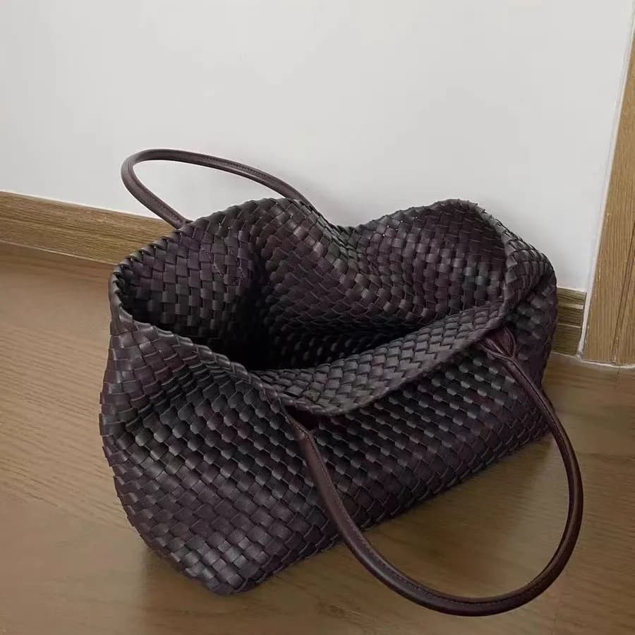excellent Quality 2025 New Niche Woven Bag, Fashionable And Versatile Single Shoulder Handbag, Large Capacity Tote Bag