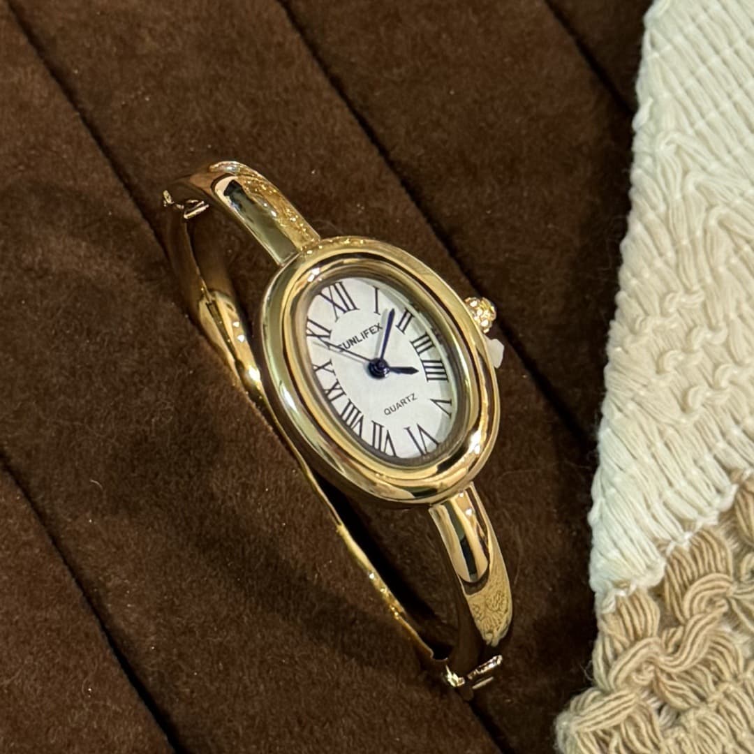 Women's Bracelet Watches Female Bathtub Bracelet Watch Roman Scale High End Temperament Versatile Quartz Watch