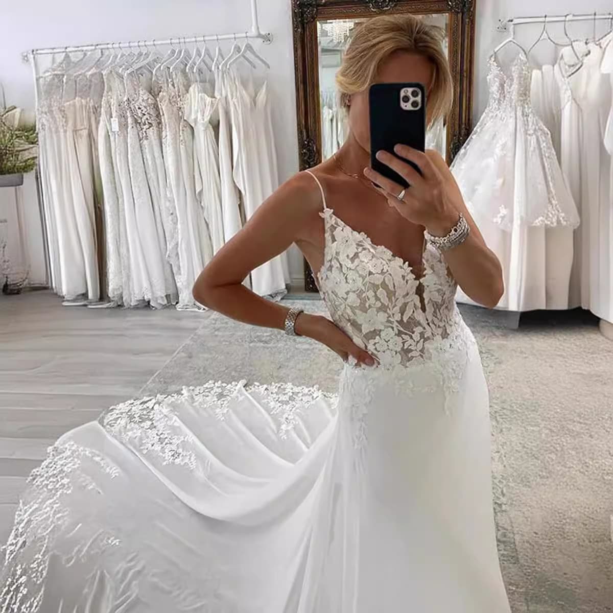 Women's Clothing Strapless Fishtail Wedding Dress For Brides Slim And Thin Gown For Travel Photography Elegant And Light Luxury Dress