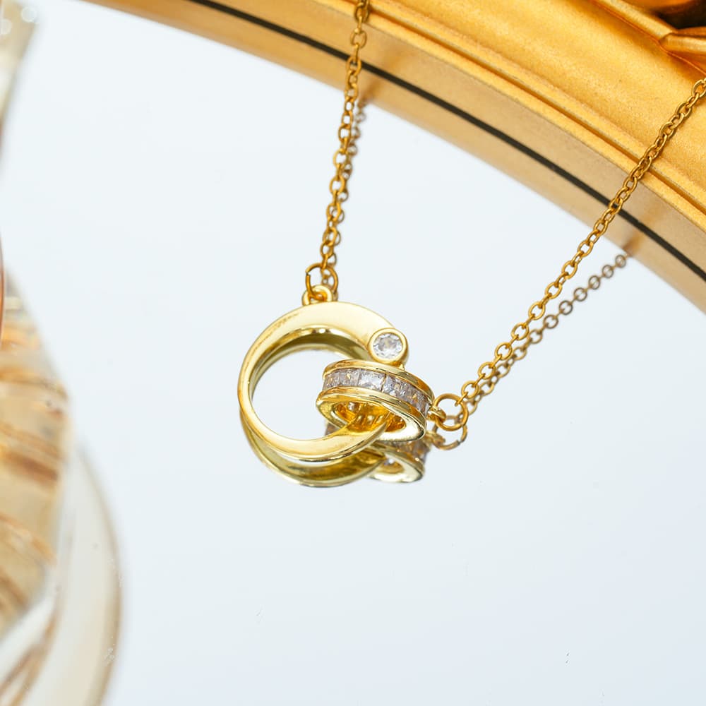 Light Luxury Collarbone Chain Niche Design Color-free Diamond Necklace Women's Fashion High-end Jewelry