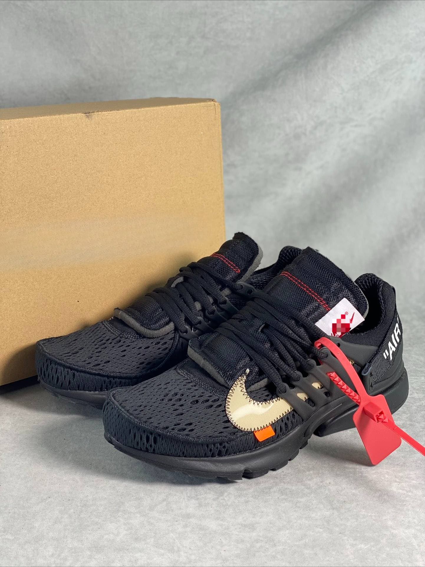 Chaussures de sport multifonctionnelles OW Joint, en tissu mesh respirant et antidérapant, modèle bas pour la course à pied.