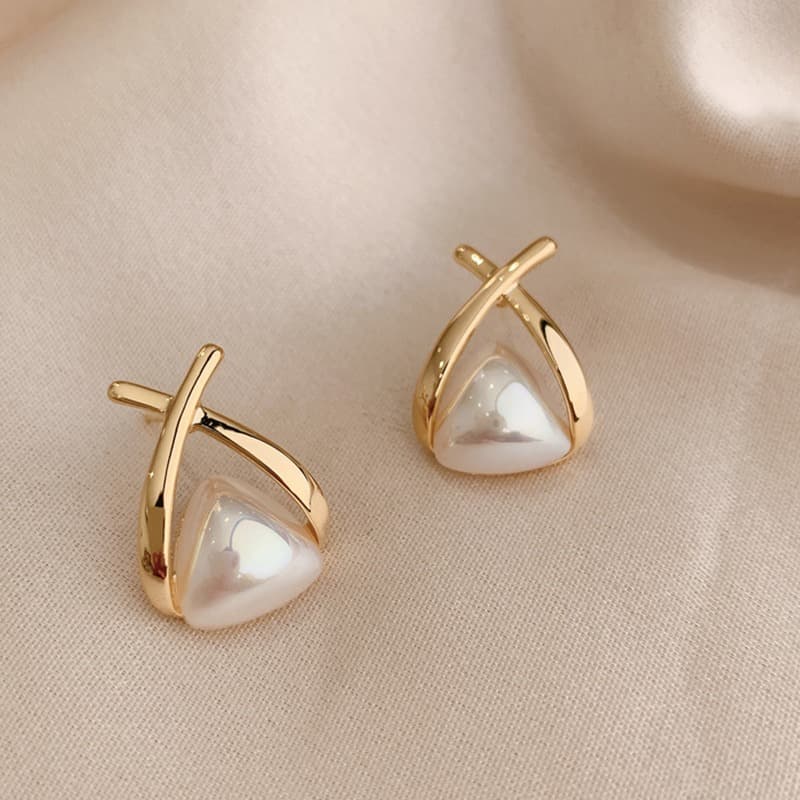 Women's earrings style metal cross mother-of-pearl stud earrings for women high-end earrings atmospheric personality earrings wholesale