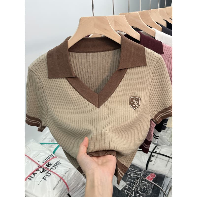 Women's Clothing Unique Style Sweet Hot Girl Short Collar Sweater Top Design Niche Short Sleeved Shirt Female Summer
