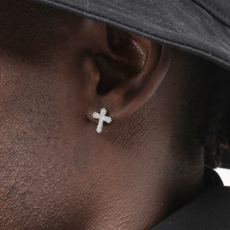 Boucles d'oreilles tendance en forme de croix entièrement serties de diamants pour hommes, style hip-hop, micro-pavé de zircon, bijoux disco cool